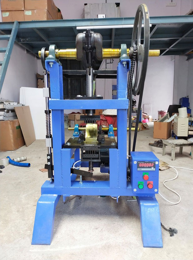 Kapoor Making Machine
